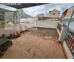 Casa de pueblo con 5 dormitorios a reformar