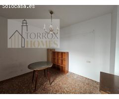 Casa 3 dormitorio y garaje en Torrox