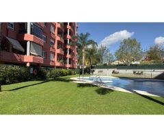 FANTASTICO PISO CON GARAJE Y PRESIOSAS VISTA, PISCINA Y GARAJE