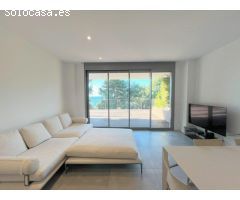 Alquiler de temporada de fantástico piso con vistas al mar