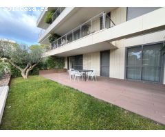 ALQUILER DE TEMPORADA DE FANTASTICO PISO CON JARDÍN EN SALOU