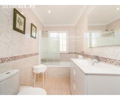 Exclusiva Villa en Palmanova con Licencia de Alquiler Turístico