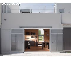 Casa especial con mucho potencial, a solo 1 minuto de la playa