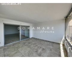 Exclusivo piso en primera línea del Paseo del Portitxol