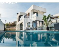 Impresionante Villa de lujo en Sierra Cortina, (Finestrat-Alicante).