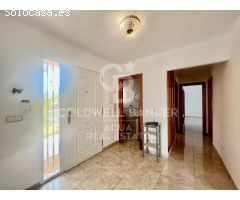 Chalet amplio en L´Alfas del Pi