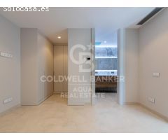 Villa duplex en primera línea de playa con piscina