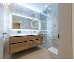 Villa duplex en primera línea de playa con piscina