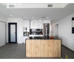 CHALET ADOSADO CON VISTAS PANORAMICAS A ESTRENAR