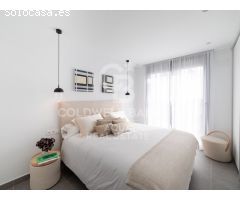 CHALET ADOSADO CON VISTAS PANORAMICAS A ESTRENAR