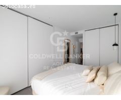 CHALET ADOSADO CON VISTAS PANORAMICAS A ESTRENAR