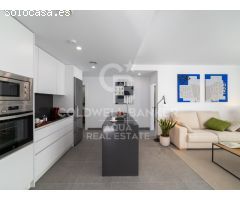 CHALET ADOSADO CON VISTAS PANORAMICAS A ESTRENAR