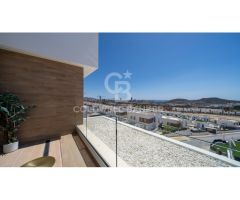 Villa con vistas panorámicas y piscina