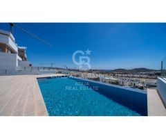 Villa con vistas panorámicas y piscina