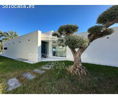 Casa o Chalet independiente en venta en zona de Mascarat, Altea