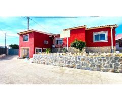 Chalet independiente con 1.400m2 de parcela en La Nucia