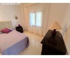 Villa para renovar con vistas al mar y al Peñón de Ifach