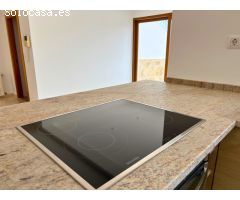 Villa con vista al mar en Calpe con gran terreno para construir otra villa