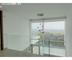 Villa moderna de lujo con vistas panorámicas al mar y a la montaña en Calpe