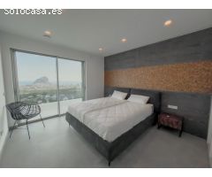 Villa moderna de lujo con vistas panorámicas al mar y a la montaña en Calpe