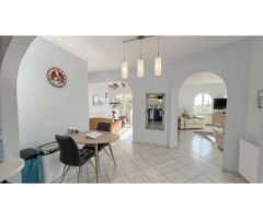 Preciosa villa recientemente renovada