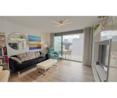 Ático Moderno y de Lujo en Excelente Ubicación junto a la Playa con Vistas al