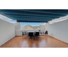 Impresionante Apartamento con Vista al Mar en Zona Tranquila de Benidorm