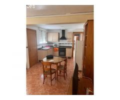 SE VENDE PISO