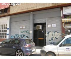 LOcal en laquiler en calle Carrera del Sabado-Zaragoza