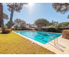 Apartamento en zona tranquila y piscina comunitaria
