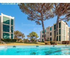 Apartamento en zona tranquila y piscina comunitaria