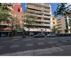 Piso reformado de 85 m² con terraza privada a 150 m de la Sagrada Familia