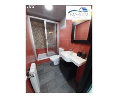 Casa con acabados de lujo y vistas al mar