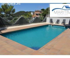 Casa con acabados de lujo y vistas al mar