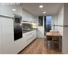 Casa con acabados de lujo y vistas al mar