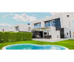 Chalet en primera linea de playa con amplias terrazas