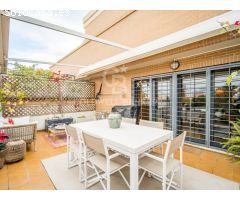 Ático moderno con vistas panorámicas, garaje y trastero