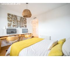 Ático moderno con vistas panorámicas, garaje y trastero