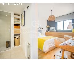 Ático moderno con vistas panorámicas, garaje y trastero