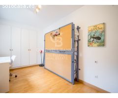 Ático moderno con vistas panorámicas, garaje y trastero