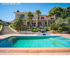 Villa de lujo en urbanización exclusiva Sierra Perenchiza, 556m2, piscina e
