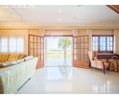 Villa de lujo en urbanización exclusiva Sierra Perenchiza, 556m2, piscina e