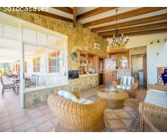 Villa de lujo en urbanización exclusiva Sierra Perenchiza, 556m2, piscina e