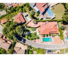 Villa de lujo en urbanización exclusiva Sierra Perenchiza, 556m2, piscina e