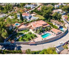 Villa de lujo en urbanización exclusiva Sierra Perenchiza, 556m2, piscina e