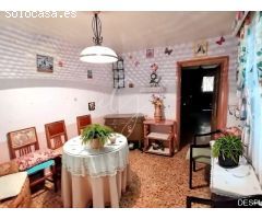 Casa en Nava del Rey( Valladolid) para vivir o pasar los veranos