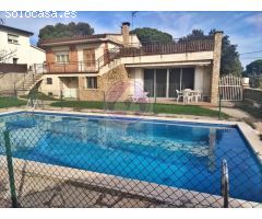 Casa con Piscina