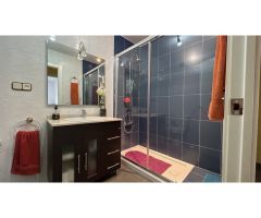 PISO CON UN ATICO INDEPENDIENTE EN VENTA EN LA CALLE MONTSENY DE MANLLEU
