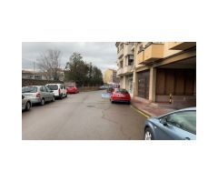 Plaza de Parquing en alquiler en calle Montseny