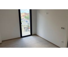 DUPLEX DE OBRA NUEVA CON TERRAZA CON VISTAS Y PISCINA EN EL NADAL DE VIC
